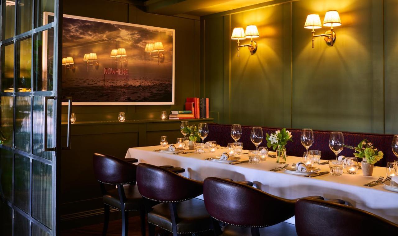 The Mitre, Hampton Court Hotel Kingston upon Thames  Exterior foto The private dining room at the restaurant