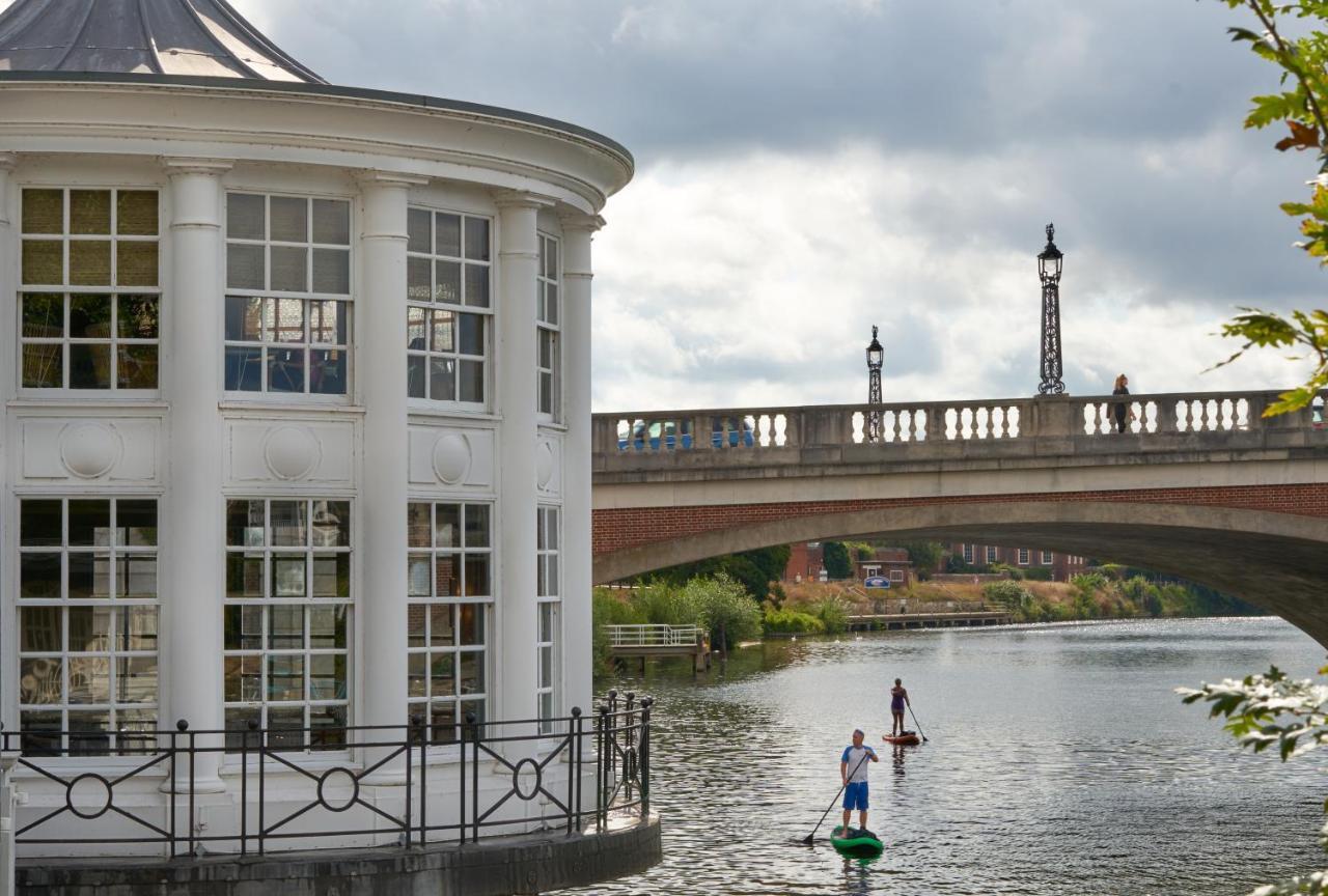The Mitre, Hampton Court Hotel Kingston upon Thames  Exterior foto The River Trent at Gainsborough